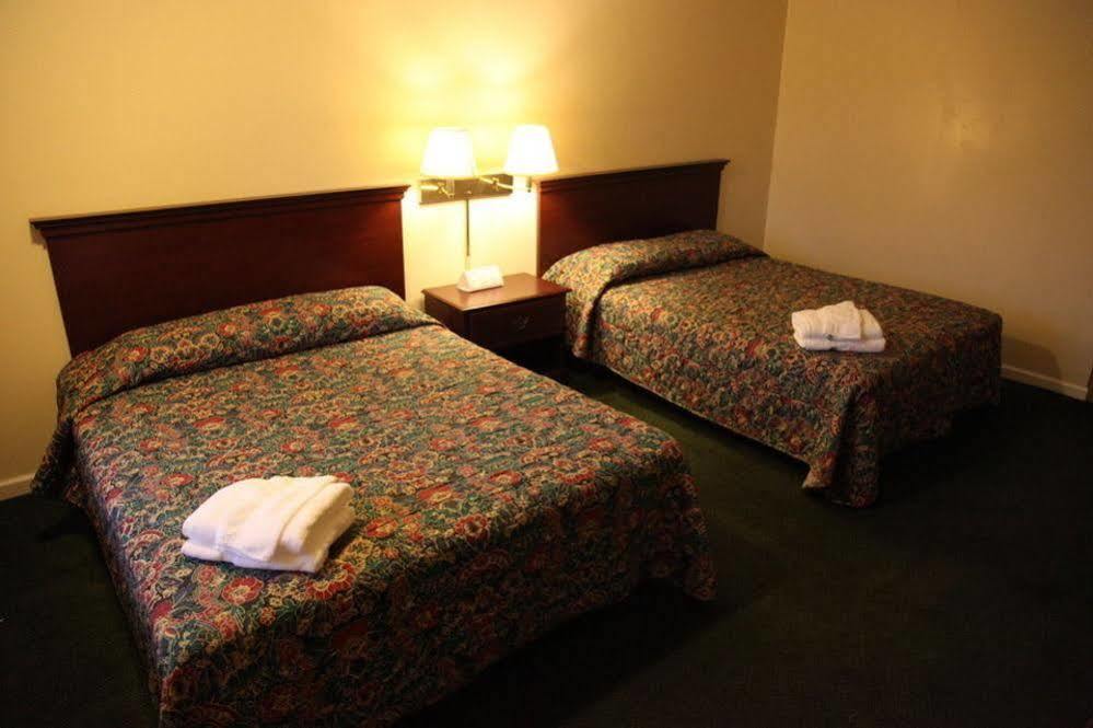 Parliament Resort Gay Mens Resort Augusta Esterno foto